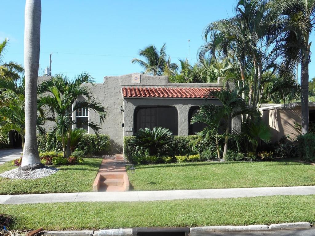 Case De Leon From The 1920'S Is A Piece Of Floridas Relaxing History West Palm Beach Extérieur photo